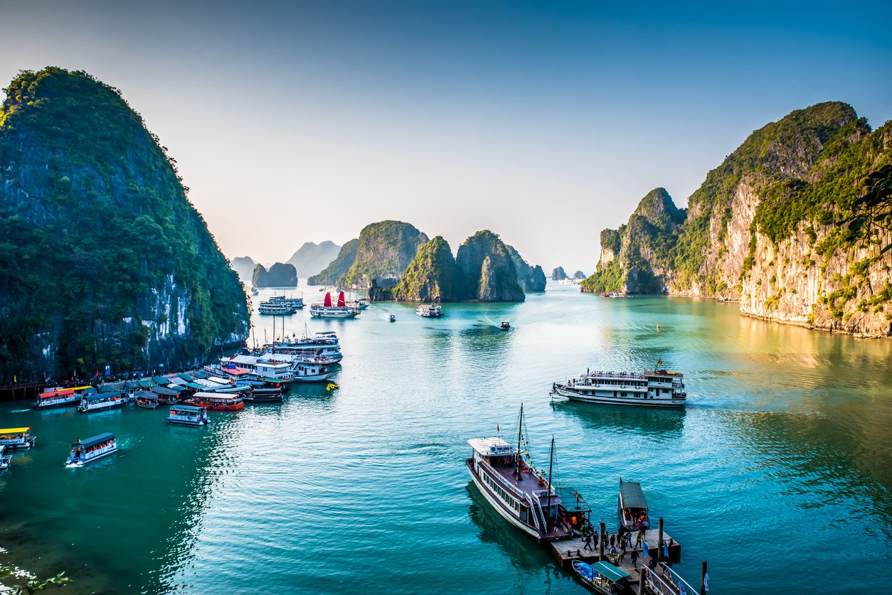 Viagi:INDOCHINA AL COMPLETO 16 Desde: $1,746.00 USD En ocupación Doble